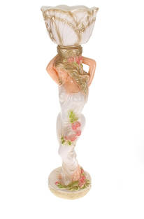 Фигурное кашпо "Дама в цветочном платье" 